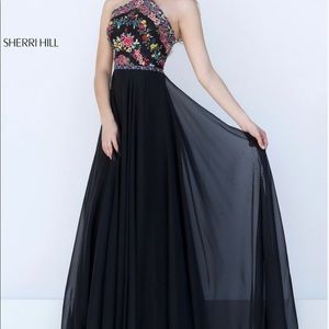 Sherri Hill Long Black & Floral Prom / Formal Dress Size 6